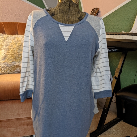 PINK CLOVER Rachelyn Raglan Knit Top - Picture 2 of 8